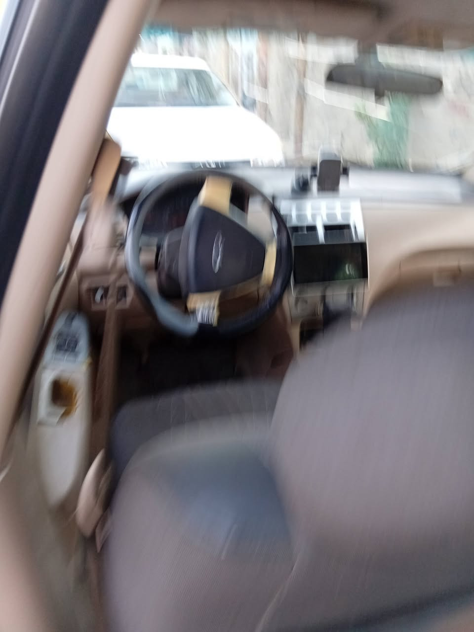 شيري اي فايف محور ابو الجف موديل ٢٠١١ جاهزه كله شغال تدفئه تبريد السيارة كبل للشارع العنوان بغداد المعامل الحسينية ***********
السعر ٣٢للبيع فقط
