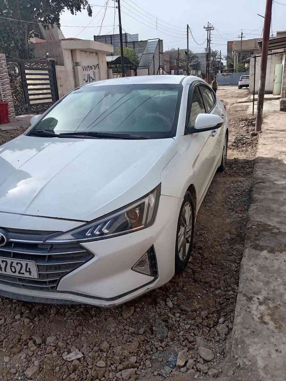 السلام عليكم سياره الانتره مديل 2020 وارد أمريكي رقم ديالى الجديد الانكليزي هزه جديده بعده السياره بسمي شرط التحويل ثاني يوم ضررها جامرلغ امامي و مبدل بنيدفقط ايرباكات كله سليم و بيها سونارين مكينه 2000 كير مكفول ماشه 83  المواصفات حساسات مري حساس توقف ذاتي تبريد تدفئه السعر 130 وبيه مجال للطيبين العنوان ديالى بعقوبه الاتصال على الرقم ***********
