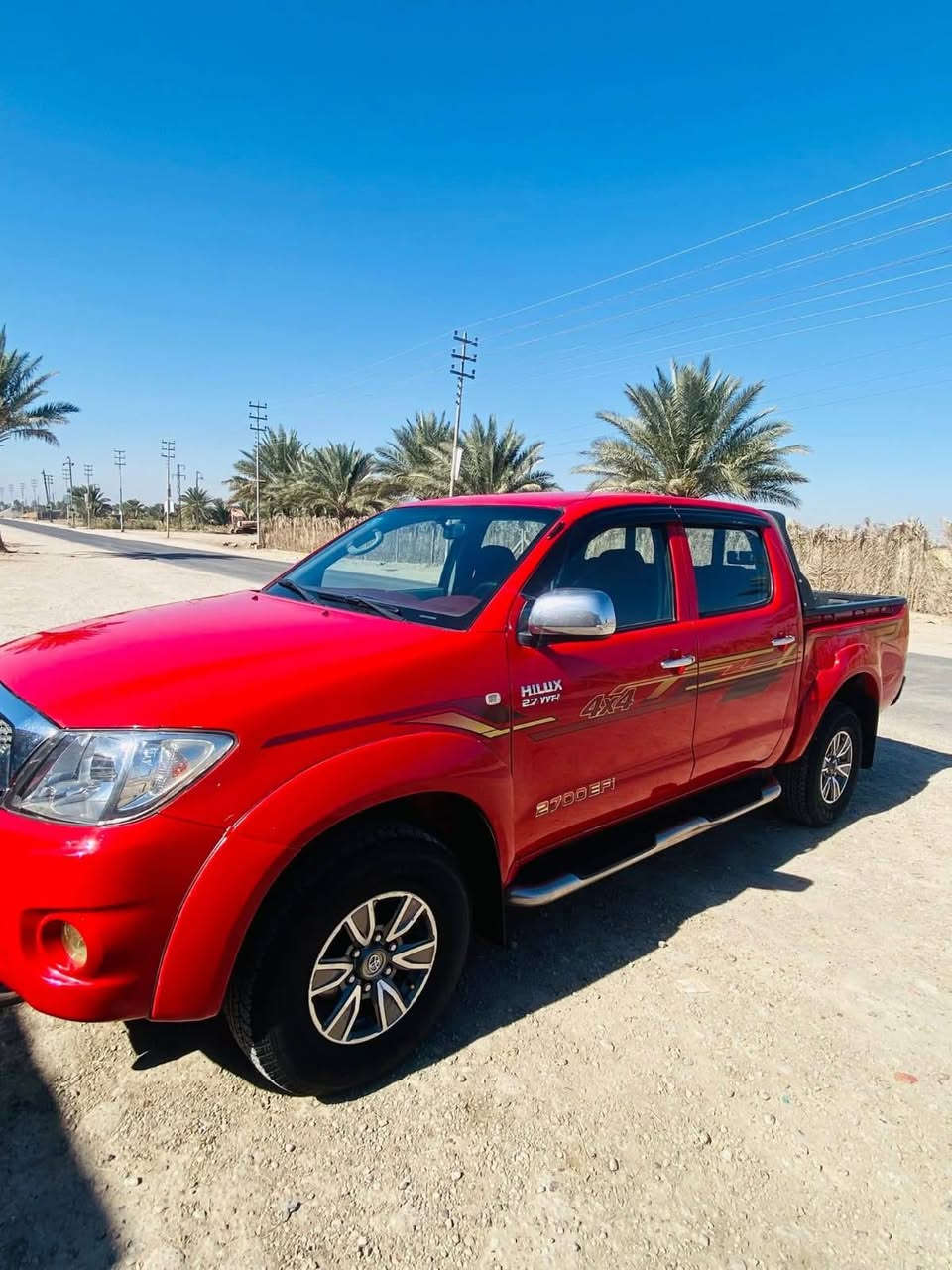تويوتا هايلوكس موديل 2011 فورويل سعودي ام الدعاء
الضرر البيها نص باب ورى السايق صبغ والباقي مكفولة وجاهزه من كل شي

كير أوتوماتيك 
رقم بغداد انكليزي تحويل مباشر 

مكان السيارة الكوفه
للأستفسار اتصال وواتساب ...[ ***********]
