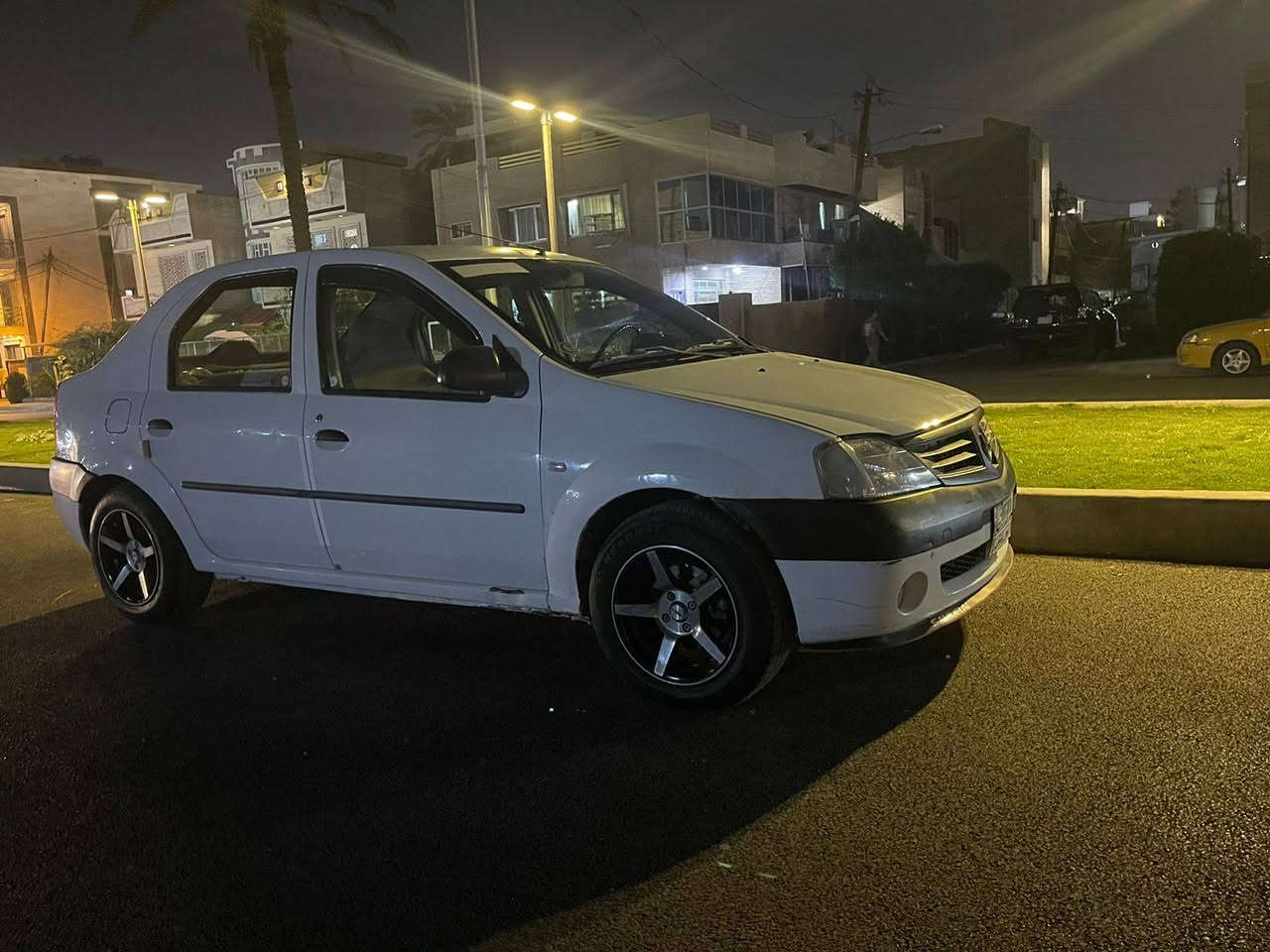 السلام عليكم رينو لوكان موديل ١٣ بور ستيرن سنتر لوك فحل كير محرك تخم تاير جديد صدر امامي خلفي جديد بدون صبغ ولاخياس بارد ذيل الجاملخ بسمي سنويه ل٢٨ ويل كب رياضي سعر٥٧$ مكاني بغداد المنصور*********** بي واتس اب غير متواجد على الفيس
