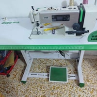 مكينه خياطه للبيع مستعمله شي قليل اخت الجديدة  السعر ٣٢٥ الف 077702523...