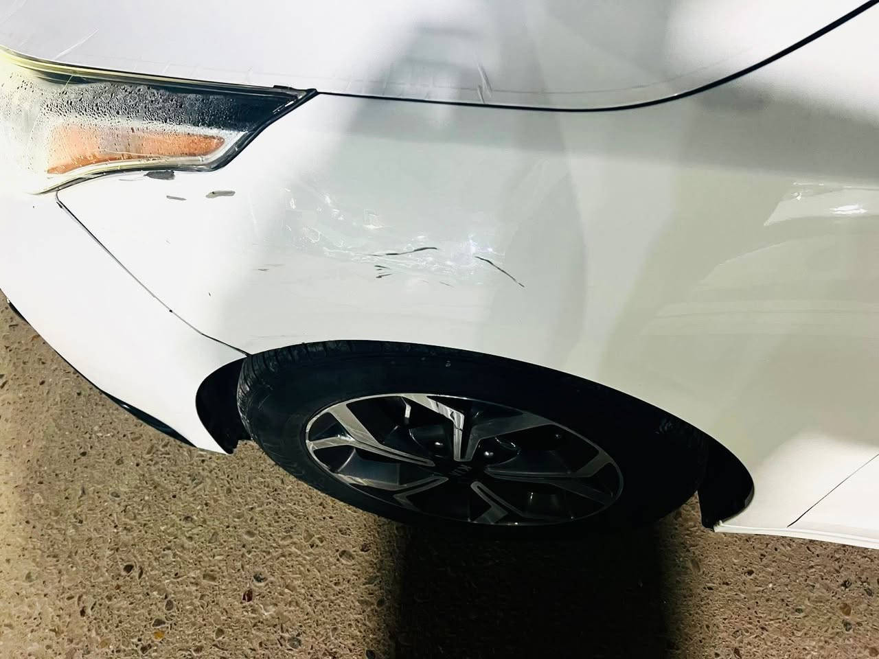 كيا فورتي امريكي موديل 2020 
رقم بغداد سنويه وهزه 
جديده نافذه لغاية 21/11/2030
مكينه 2000 دوش بيها خيط تبخير
بيها بنيد نص ربع موضح بالصور مصلح سمكري بدون صبغ ونفس الجاملغ بنفس الصفحه مبدل وجاملغ صفحة السايق بيه بارد الدوسه عكس السايق بيها صبغ الباب الخلفي بارد بدون صبغ
مواصفات السياره 
شاشه
رادار 
تحديد مسار 
مانع انزلاق 
كامره دواره
كير محور من سفتي الى AT
السعر 120 ورقه


**إذا كنت صاحب هذا الإعلان وتريد حذفه لأي سبب، رجاءا أرسل رسالة إلى الدعم الفني**