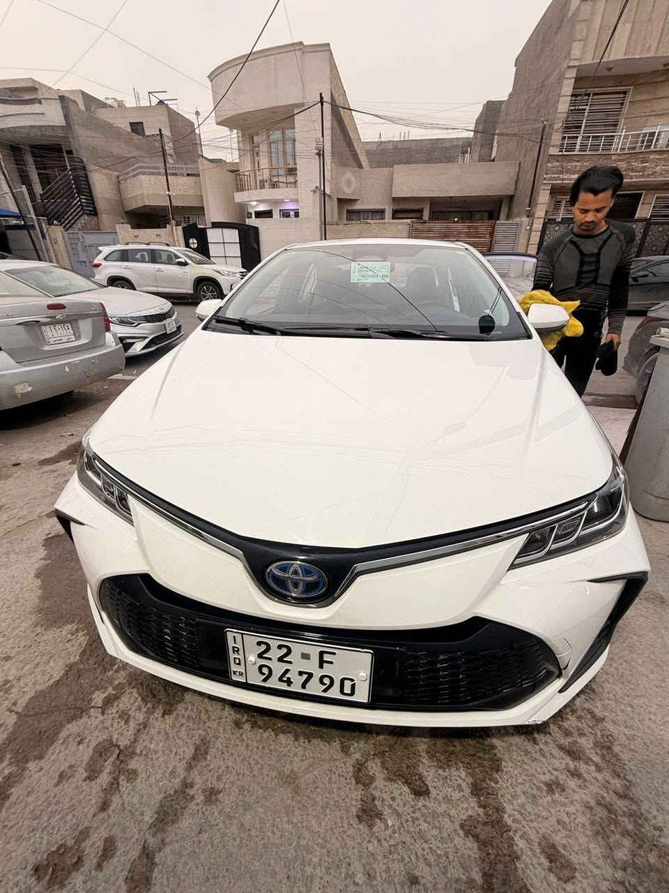 سلام عليكم كورلا 24 هايبرد 

ماشية 35 الف 

باسمي 

مكانها نفق شرطة 

سعر 139 

سيارة بيها بارد بين باب وجاملغ امامي 

سيارة فول معروفة مواصفات الكورلا 

***********
