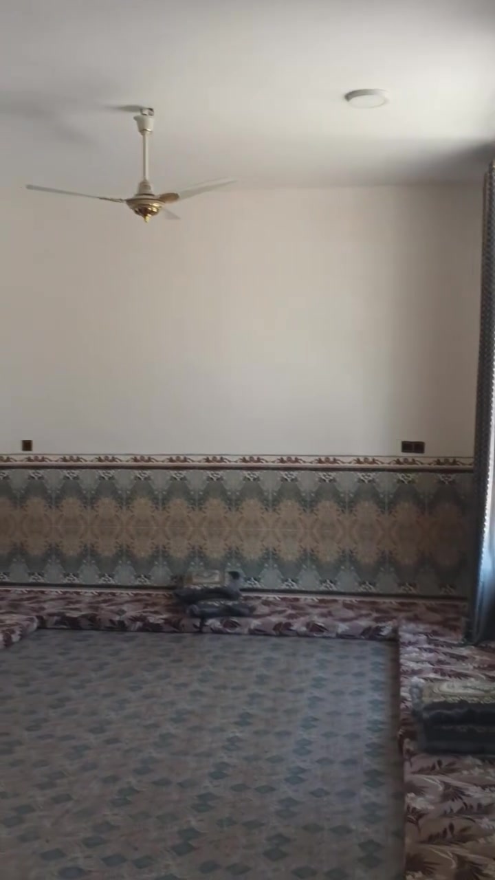 بيت للبيع الجبيل
قرب شارع 40 المساحة 384متر جاهز ماشيه بي معاملة طابو
للتواصل ع الرقم /***********/***********
