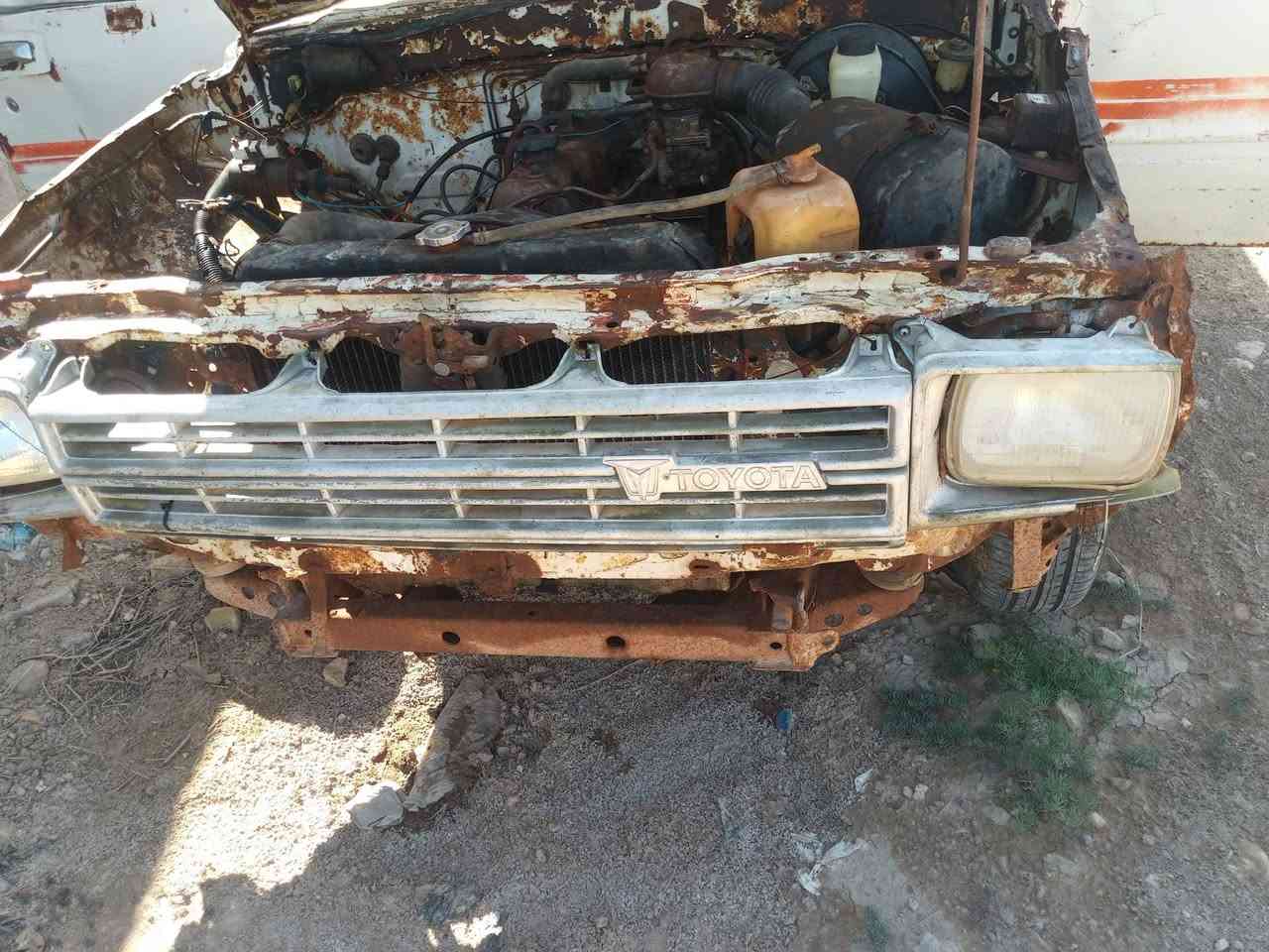 للبيع تفصيخ دشبول 82وتخم تاير وفلجات بنز واكسن وشاشه بل دشبول ورباطات وشباج ولا  يتأت وعلامات تكعد على اي سياره ***********
