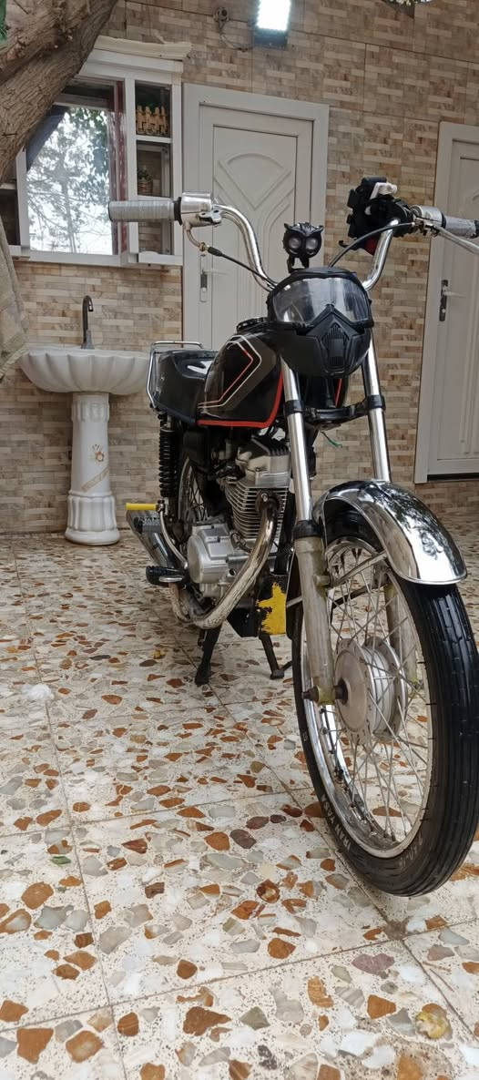 سلام عليكم أخوتي
دراجه شلامجه24مامفتوح
 وغراض25
كلك كلك كلك
المكان سوق الشيوخ حي العسكري
السعر خاص :/***********
