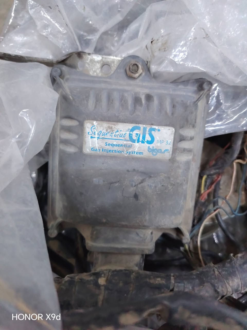 منظومة غاز للبيع كامله
٤ سلندر
تانكي حلقي ٤٠ لتر
السعر ٢٠٠ الف
***********
