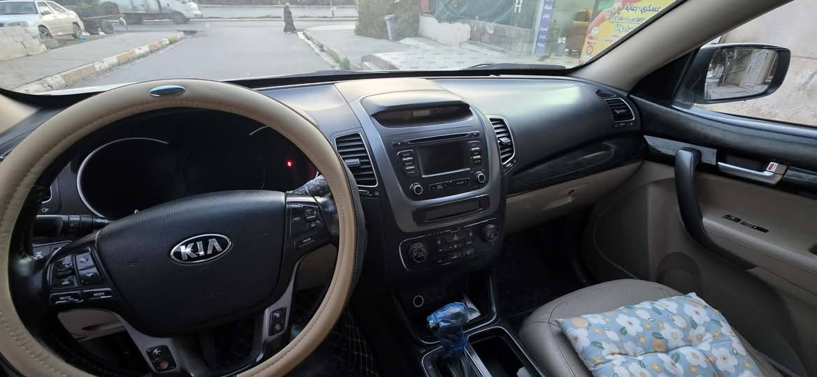 سورنتو 2014 بانوراما  بصمه ماشيه 150 بيها قطعتين صبغ  بدون دواخل شرط فول تومايتك 7 راكب السيارة جاهزة بكل تفاصيلها رقمها اربيل السعر 18000 وبيها مجال للشاري للاستفسار الاتصال ***********
