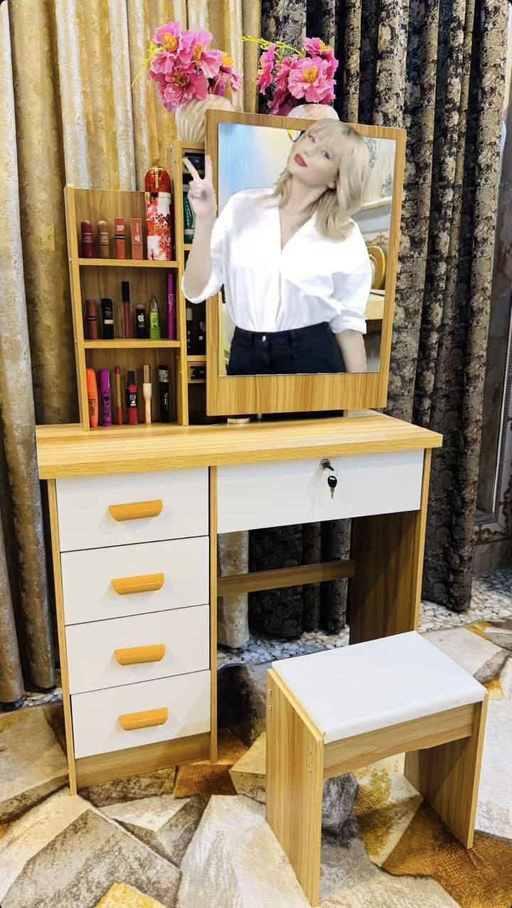 تخفيض🔥🔥
✅️عرض تحطيم الاسعار ✅️

🔴🔴تم تجديد الحاوية 🔴🔴
🔥 ميز تواليت مراية سلايد🔥  وسط  🔥
🔴القياس كما في الصورة( ٨٠ سم ) 
🔴لون ابيض  + لون بيجي  
💗استيرادنا الخاص 💗

✅️السعر 80 الف فقططط والتوصيل مجاني
🔴


**إذا كنت صاحب هذا الإعلان وتريد حذفه لأي سبب، رجاءا أرسل رسالة إلى الدعم الفني**