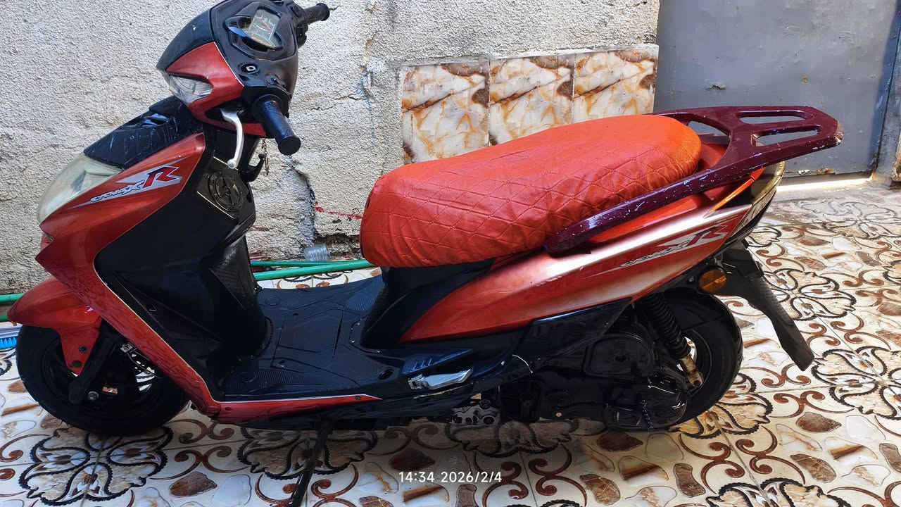 سكنس لد حديث محرك ماكس
كلشي شغال 
سلف 
هندرر 
دبل اشاير 
هورن
السعر 350 وبيهه مجال 
مكاني البصره 
*********** واتساب+اتصال
