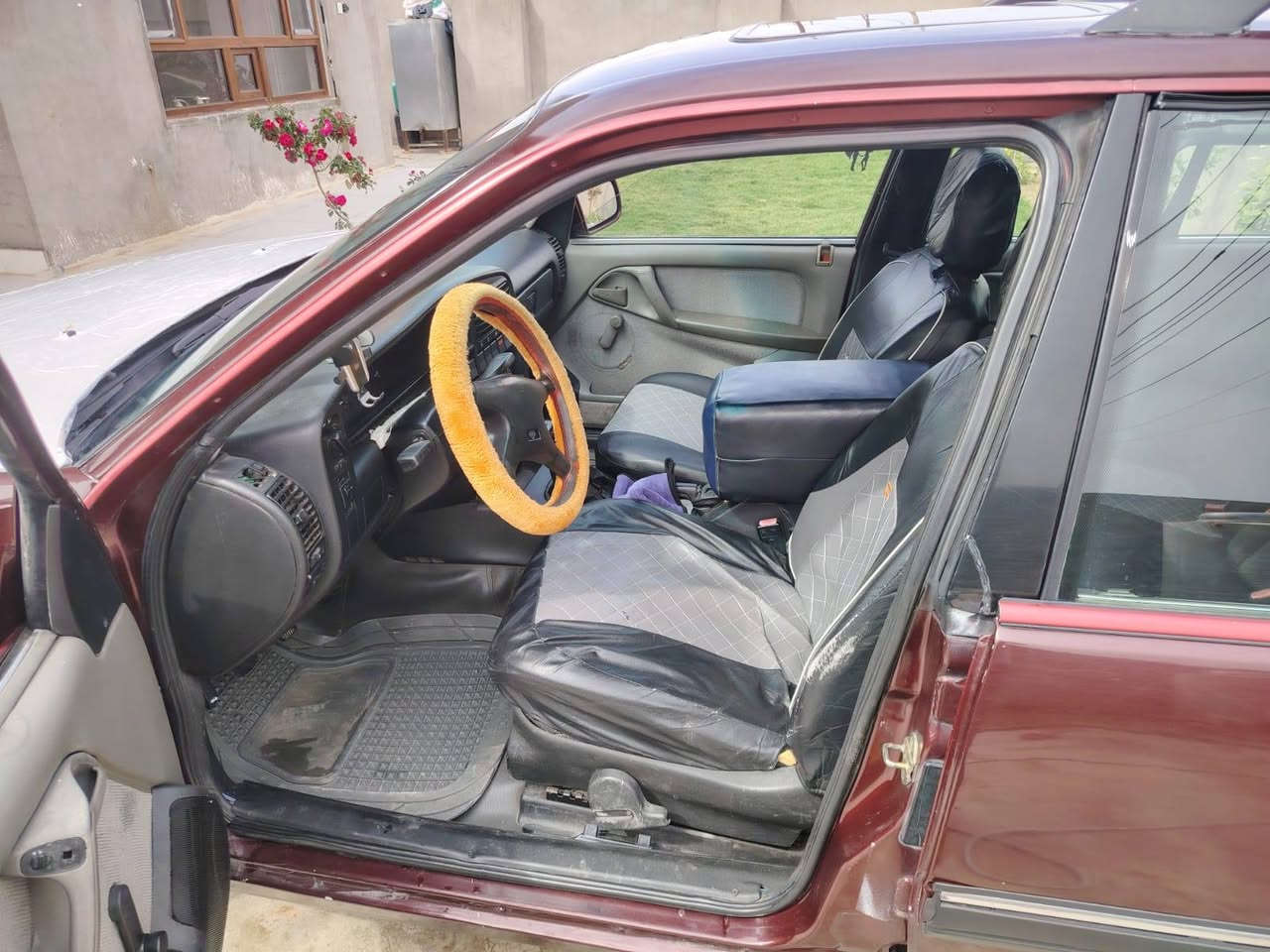 اوبل اوميكا ستيشن موديل 91 حجم 20 رقم كركوك 
***********
