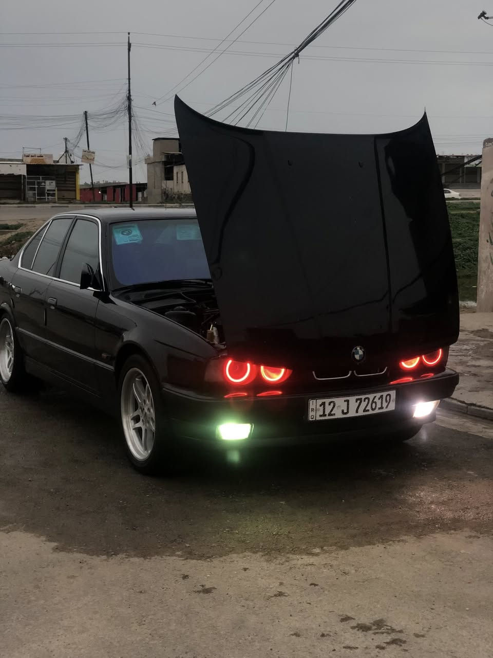 سلام عليكم  للبيع او مروس حسب القناعه بجم دخاني.    عدسات خط ويله M. دركه M داخل  صاج وجلد شاشه وكامره مريات كهرباء دبل ايربك ودبل جكمجه برده خلفي.  جام امامي مغلف عزل حرارء اربع جامات كهرباء ABS  شغال مكينه كبس كير عادي 525 اصل كير ومكينه وضفيره 520 واكسل 525 سحب فول تبريد وتدفئة شغال طخم امامي وخلفي جديد عقوله جديد ايرفلو جديد  حساسات كله مبادل جديد باتري جديد تايت نضيف  مسوي ادمه كامل المكينه.  حت ماي اخضر. اخلي. كهربائيات كله شغال  سعره 53 مجال شي قليل. لاستفساره  شرط التحويل كابون بانزين عنوان موصل رقم وتساب او خاص ***********
