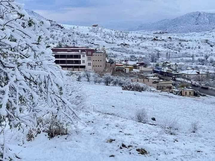 رجعنالكم من جديد 🤗 حبايبنا👬 مع اقبال العطله نصف السنه🥳 وأجواء الثلجيه 🥶🌨️ في شمالنا الحبيب😇 
تعلن شركة الجراح للسفر والسياحة✈ في الموصل عن رحلاتها 😍 نستمر الرحلات كل الاسبوع😳 الجمعه دهوك يوم واحد🤩 سعر النفر 12 الف دينار💵
١- جبل كارا الثلجي
٢-  باجمل المناظر الطبيعيه ⛰
٣- استراحة مطعم للغداء🍗🍖🍔🍟🥤 
٤- إسطنبول مول للتسوق🛍🛍 العوائل👨‍👩‍👦 للابسه النسائيه👗👚 والرجاليه 👔🧥👖
٥- حديقة الحيوانات 🦍🦧🐒🐵🐶🐕
٦- مدينة العاب دريم ستي🎠🎡🎢 
٧- فاملي مول كارفور 🏢
للستفسار وتواصل للتصال على الرقام التاليه
 ***********📱
ومن الله التوفيق
