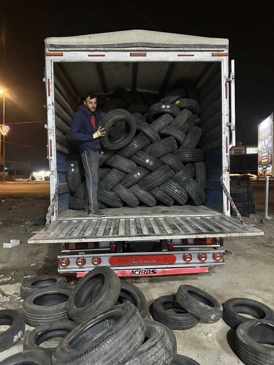 سلام عليكم يوجد انوع القياسات جله ومفرد
المكان الحمزه الغربي شارع المعارض مقابيل الشاهين 
***********
