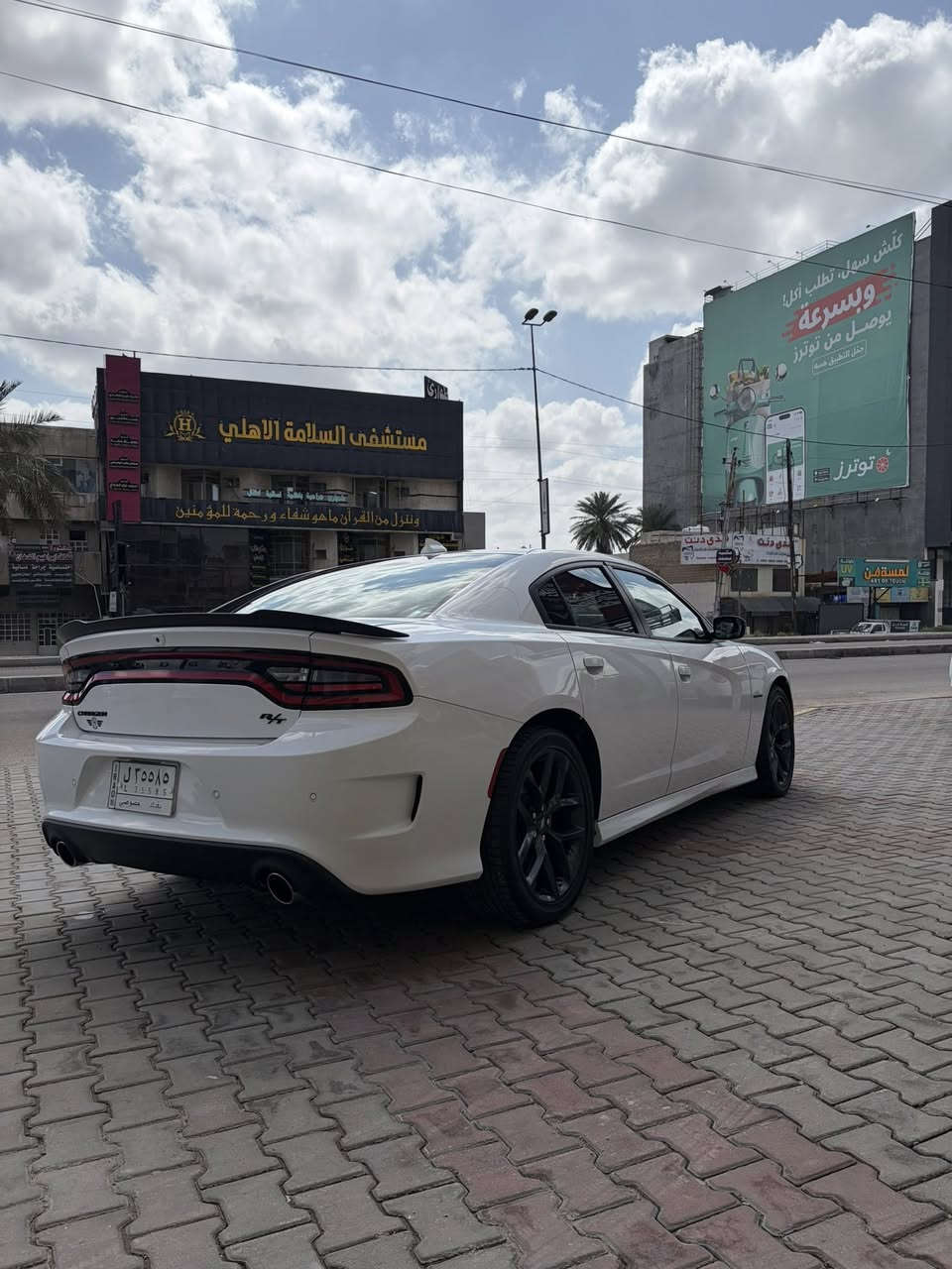 السلام عليكم للبيع دوج جارجر موديل 2022 RT  موصفات سوبر تراك الاعتيادية السيارة على وضعه البلادي وماشية 13 الف ميل نظيفة بمعنى الكلمة حادثه قطعة وحدة بنيد فقط مع سحب بسيط رأس الشاصي الايمن  وموضح رقم الشاصي مع السونار مع الصور السيارة سعره 24 ونص وبيه مجال بسيط 
مكان السيارة بغداد المنصور 
للاستفسار ***********
