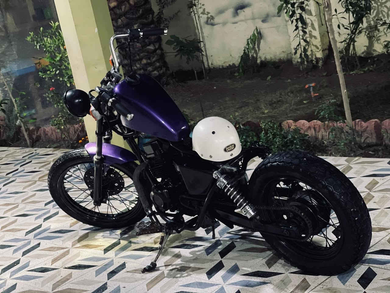 للبيع هوندا ريبل ببر مكينه 150 اوراق كامله دراجه حلوه معمره جديد تانكي تابوت جامرلغ خلفي موجود مال ببر بلون الدراجة سعر ٦٥٠ وبيها مجال مكاني بعقوبة ***********
