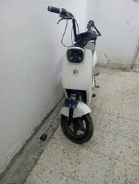 دراجتين شحن شغالات مابيهن شي السعر خاص مكاني بغداد 07736578398