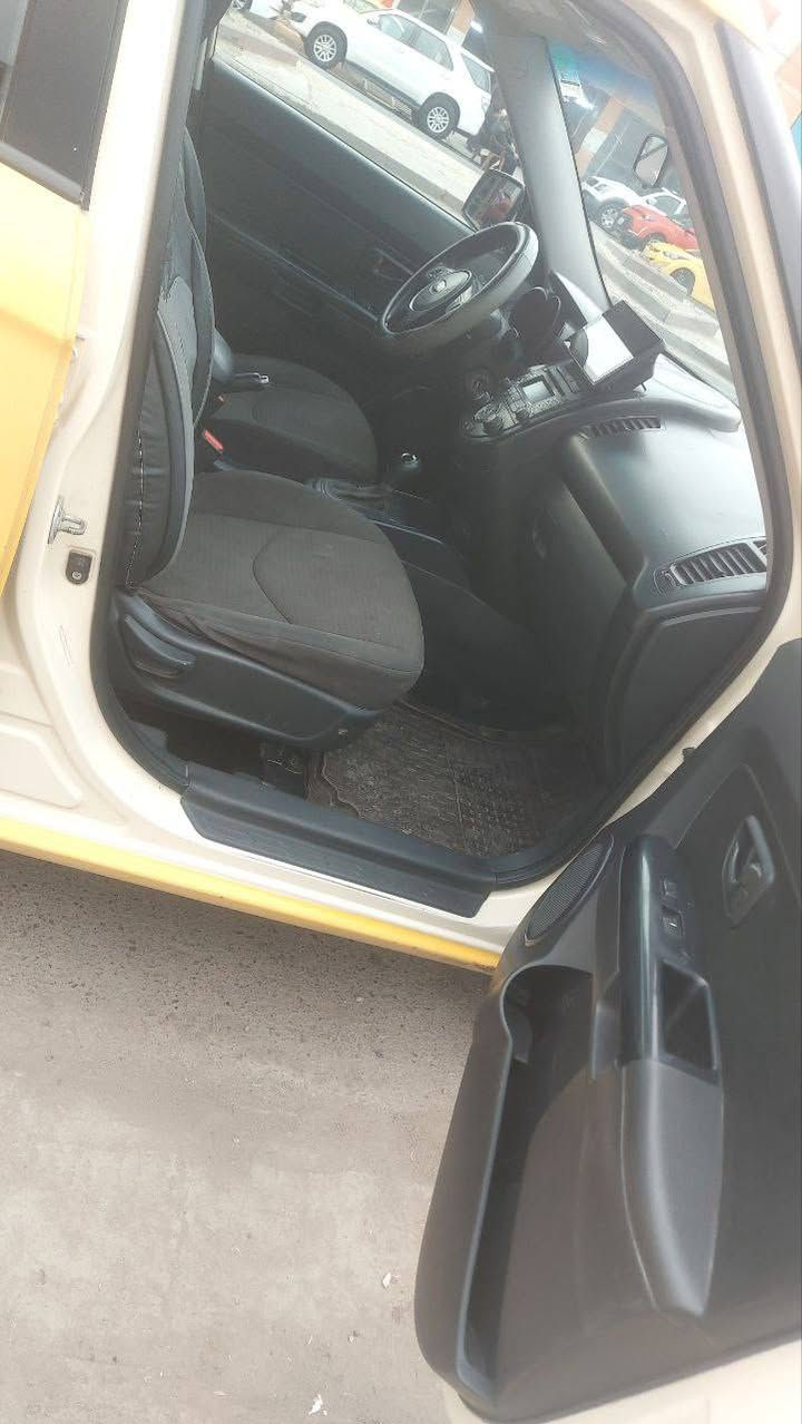 كيا صول موديل 2013 حادثه مرفق بل صور كير مكينه صدر مكفولات مواصفات نص فول امصفره هيئه و غرامات رقم بغداد انكليزي مكاني بغداد  ***********
