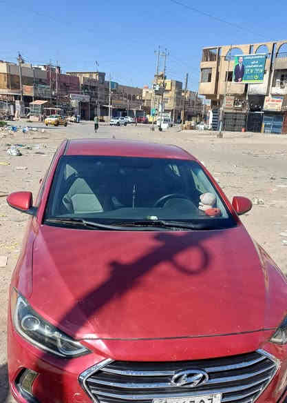 السلام عليكم 
النترا ١٧ مواصفات عادية شاشة وكامرة وتحكم ستيرن و٣ انضمة قيادة وكروز مثبت سرعة 
.
 حادثهة باب خلف السايق بجم كبس وبيهة جرادات موضحهن بالصور لغود شواصي كفالة سيارة شغل واطلع وين متريد 
.
 صابغيهة من نص باب السايق والباب الوراهة والجاملغ عود يوحدون اللون مخربين اللون وباقية بهوسة الصبغ موضحة بالصور بالجهة الثانية صبغ بهلال الجاملغ
.
 رقم سليمانية القديم احولك بنفس اليوم السعر ١١٥ وبيهة مجال بسيط حك الجية السيارة عليهة غرامات بسيطة شكد يطلع عليهة نازل من السعر مكاني بغداد الشعب وهذة رقمي *********** موجود واتساب 
.
صور الحادث راسلني واتساب ادزلك رقم الشاصي
