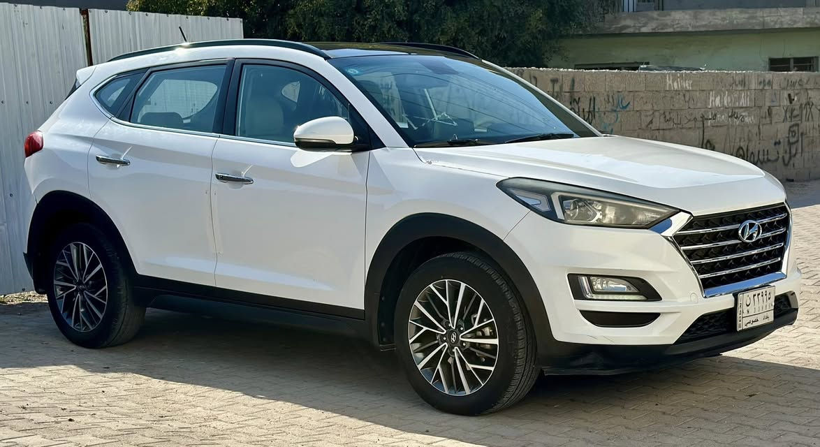 توسان خليجي موديل 2019 خليجي وكاله
السيارة فول موصفات 
بيهة كم مكان بارد قليل 
مكان السيارة بغداد 
السعر 190
اي استفسار ***********
