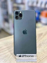 آيفون ١١ برو ماكس • ٢٥٦ • بطارية ٨٧%