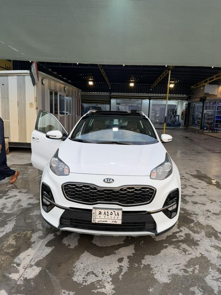 كيا سبورتج 2021 GT جيتي لاين ماشيه 114 الف
بس السياره نظيفه كلش تجي وتشوف 
بيها اصبعين بارد كلش بسيطات 
  رقم بغداد باسمي مشروع وطني
‏‎المواصفات فول  1/1 اعلئ فئه
بانوراما 
منضومة زنون بلاد
‏‎نوع DOHC 
‏‎مرتبط بكير بوكس6نمر
‏‎بصمة  
تشغيل عن بعد 
كراسي كهرباء
شاحن واير ليس 
تبريد بيانو
جنطه كهرباء 
نضام ترحيب بل يدات 
ترحيب عن قرب
‏‎كاميرا 
شاشة 
‏‎نظام نزول المنحدرات
‏‎تبريدامامي +قطعة تهوية خلفية
‏‎داخل جلد حمصي
 كروم حجم 19كونتكتل
‏‎مرايا جانبية متحركة مع اضائة فلشر 
‏‎نظام ⚠️ تحذير الرجوع الى الخلف حساسات
‏‎نظام ⚠️ التقدم الى الامام حساسات
‏‎مدخل USB ipod
‏‎مخرج الطاقة عدد3
‏Ledنهاري
‏‎دوس كروم 
‏‎زينة السيارة من الصدامات الامامية و الخلفية كروم 
‏‎نظام وحدات السلامة متكامل
‏‎⭐️ايرباكات عدد8
‏ABS⭐️
‏‎⭐️نظام ايزو فكس
‏‎سنتر لوك⭐️
‏‎⭐️انذاراحزمة الامان
‏‎تحكم المقود متعدد الاستخدامات
‏‎اوتو ميديا
‏‎بلوتوث
‏‎كروزسرعة
‏‎ڤاليوم اضائة دشبول
‏‎اوضاع القيادة 
‏ECO
‏SPORT
‏COMFOR
للاستفسار ***********
