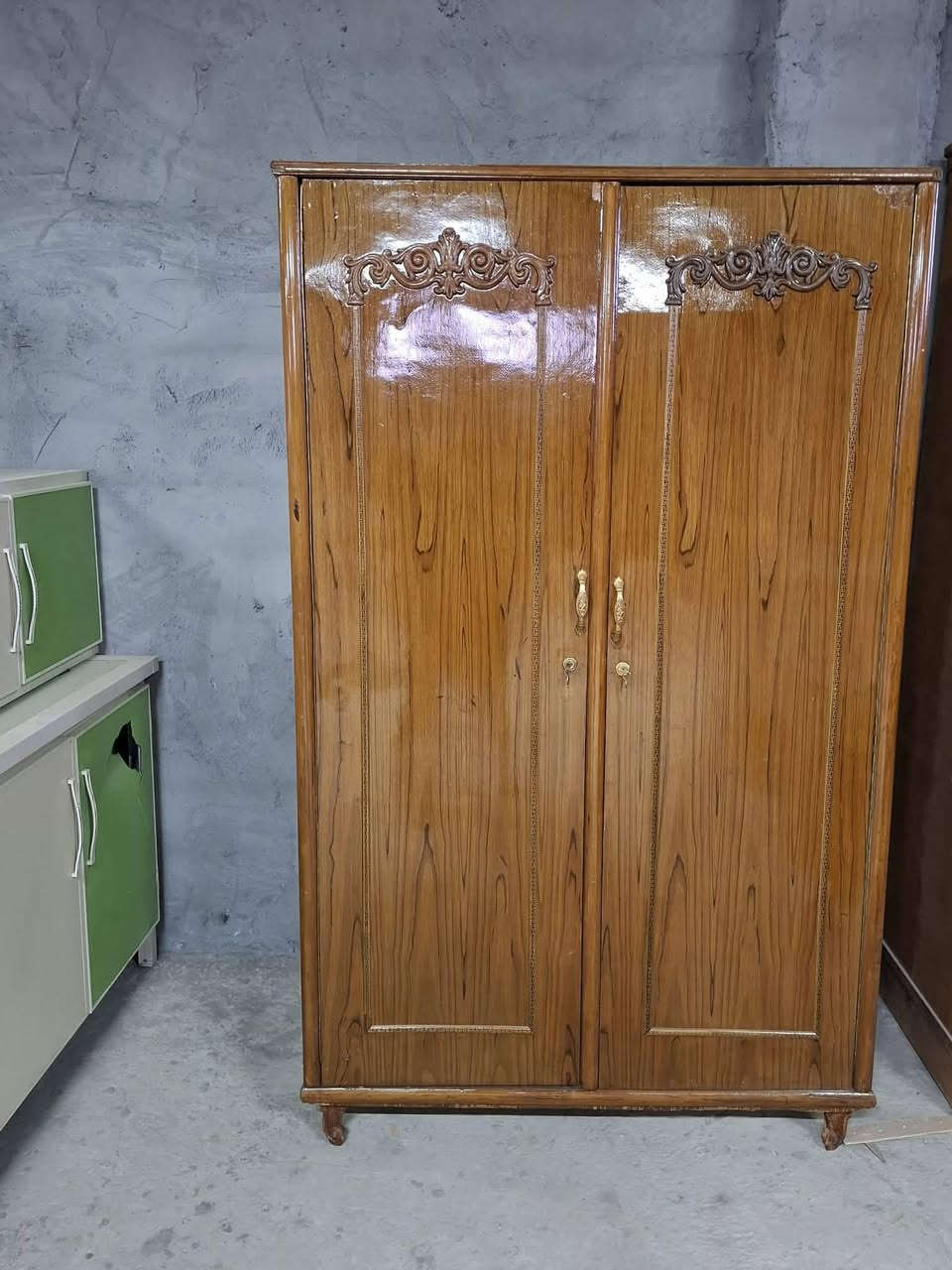 السلام عليكم  كناتير للبيع للاستفسار الاتصال على الرقم ***********
