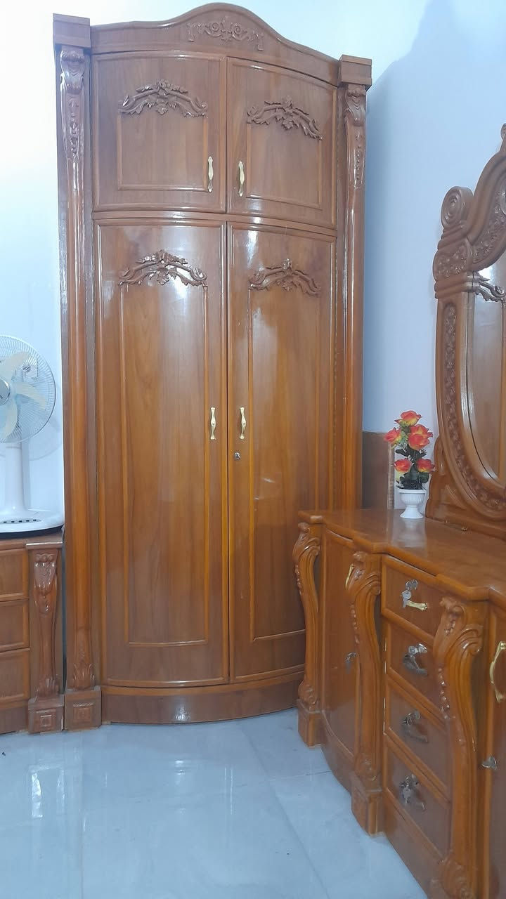 غرفه صاج ثقيل ستخدام ٨ اشهرفقط اي ضرر مابيهه الرقم ***********
