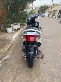 دراجة سكنس فحل نضيفة مامفتوحة بلادية  السعر 500 وبيها مجال  0777189930...