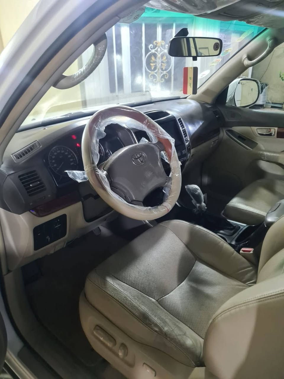 برادو اربيل دولي ٢٠٠٧
مكفوله كفاله عامه منصبغ 
عده اصبعين بارد وسونار موجود 
فول مكينه ٦ vx
سبير تعليك 
دبل تانكي 
كشنات جلد تدفئة 
تخم تاير جديد 
حداديه جديده 
سعر جوده  سوك ١٧٠ ورقه وانا خادم 
ميسان *********** ***********
