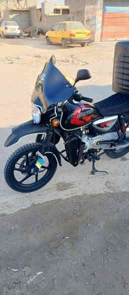 السلام عليكم بوكسر 23 نازله بل 24 ماشيه 12 الف مرقم بغداد تحويل ثاني يوم دراجه نضيفه كلش بعدهي جديده وكلشي شغال دهن امزويل اديرله 
السعر 2500 مليونين ونص 
العنوان بغداد حي النصر 
***********
