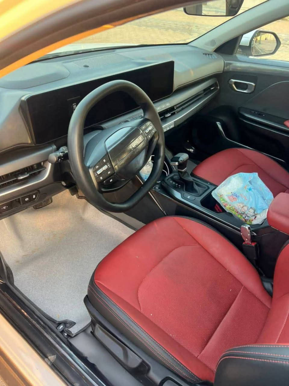 السلام عليكم
كي فور 2025
وارد امريكي
Kia k4
فول مواصفات عدا فتحة 
.تشغيل عن بعد  رادارات
.اشارة ترحيب 
.
الداخل لونين 
كشنات جلد لونين اوتو هولد
.سايد بريك كهربائي
.رادار جانبي وامامي 
.مازدات led لد ثلاث عدسات
.قيادة ذاتية 
.تحديد مسار
.شاشة متصلة 
.اضوية داخلية لمس
.تحكم كامل عن طريق الشاشة 
. دشبول بيانو 
مكينه 2000 دوش 
ماشية 28 كيلو
دوشمة بل نواب 
الحادث موضح بالصور 
مكان بغداد 
***********
