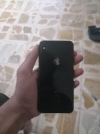 ايفون اكس اس ماكس ذاكره ٢٥٦ بطاريه ٧٧ بلادي الجهاز وتر بروف ابد ممفتوح...