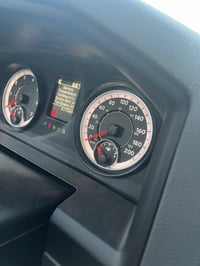 وبركاته اخواني الكرام! سياره رام للبيع موديل15/ 6 سلندر السعر 150 وبيه...