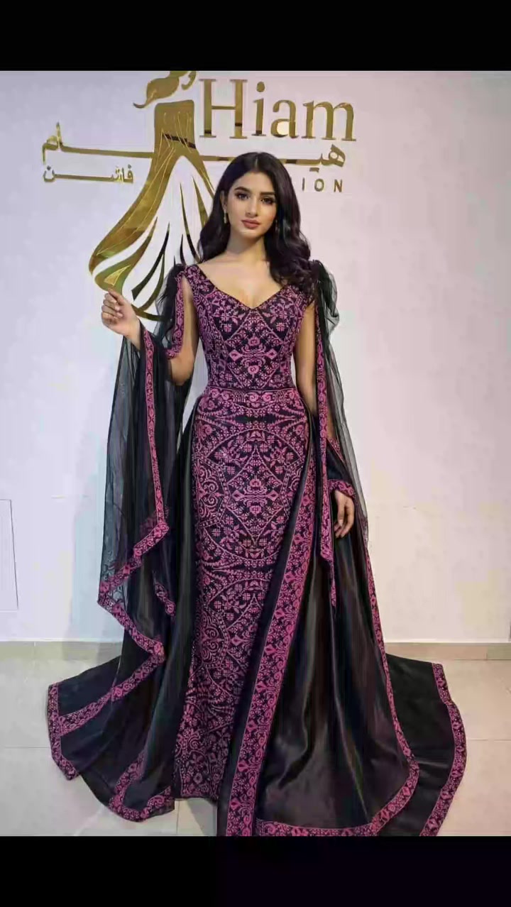 #حنة #ثوب_مطرز #عروس #حناء #طبربور 
تميزي بليلة الحنة بأختيارك فستان يجمع تفاصيل التراث الأصيل 
📍طبربور مجمع مكة الطابق الرابع مقابل حلويات نفيسة
0775796419


**إذا كنت صاحب هذا الإعلان وتريد حذفه لأي سبب، رجاءا أرسل رسالة إلى الدعم الفني**