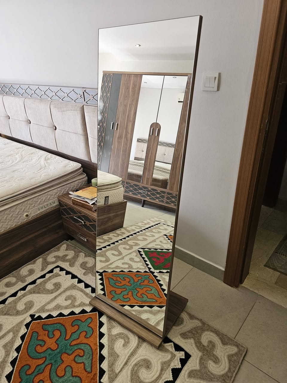 غرفه نوم نفرين تركي 8 قطع بدون دوشك نضيفه جدا 

*********** ***********
