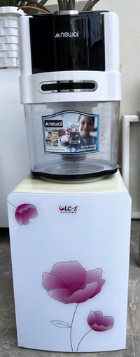 براد ماء  تبريد الماء +تصفية الماء بشكل جيد  مستعمل نظيف جدا  وشغال بش...