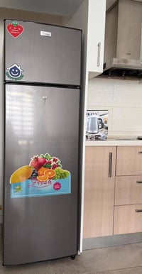 ثلاجة • للبيع