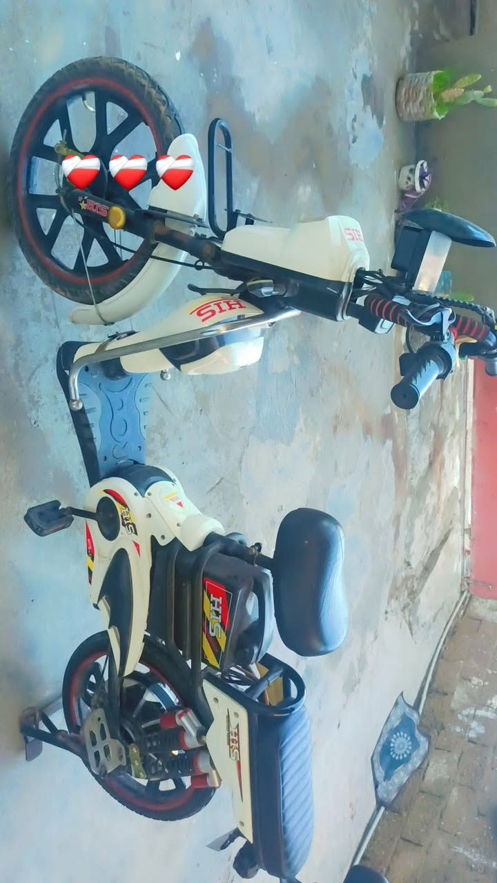 سلام وعليكم اخوان دراجه ع شحن للبيع بطاريته شرط 400 وبي مجال للطيبين


**إذا كنت صاحب هذا الإعلان وتريد حذفه لأي سبب، رجاءا أرسل رسالة إلى الدعم الفني**