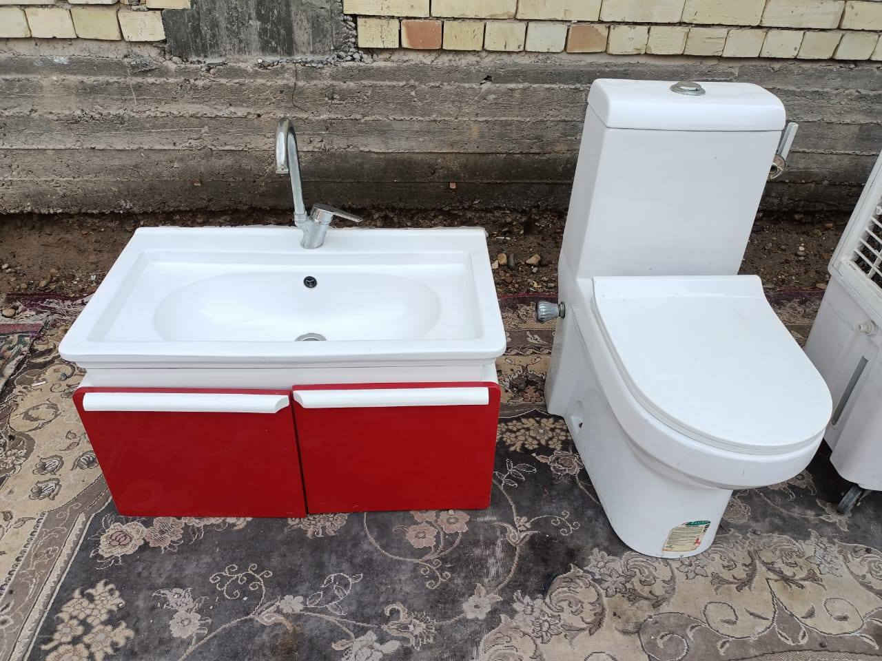 مجموعة غراض البيع مكاني حي اور سبع قصور شارع ابو علي يوجد توصيل داخل بغداد ما ارد عل تعاليق تصال واتساب ***********
