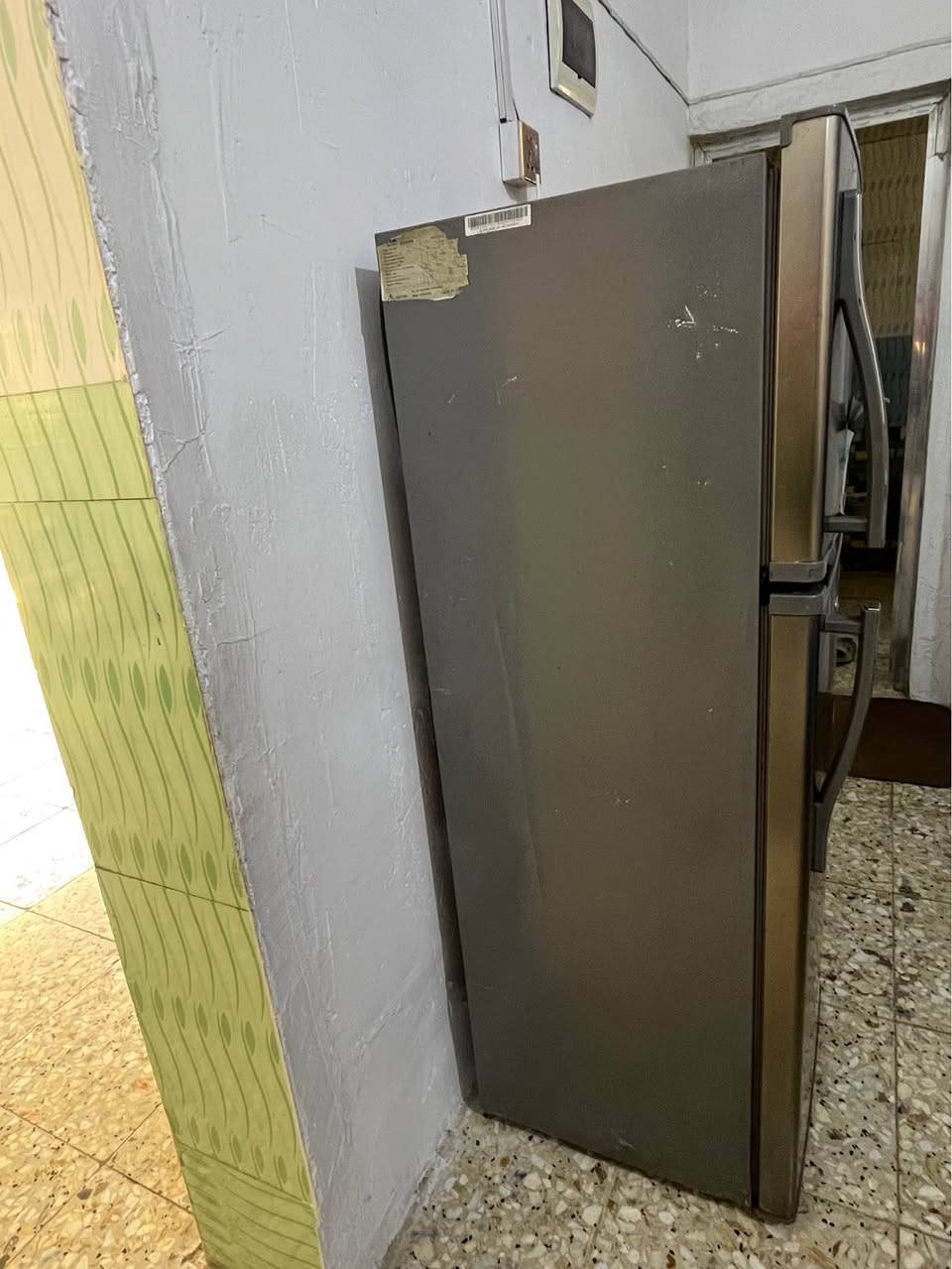 ثلاجه نضيفه تجميد فوك وجوه وعلى الفحص سعرها 125 وبيه مجال المكان نهايه الشعله منطقه الدهله *********** بغداد, العراق
