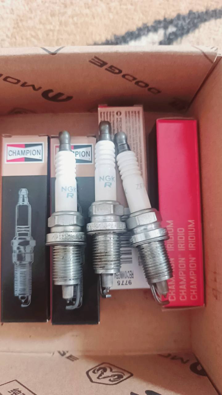 السلام عليكم تخمين بلكات سياره جارجر مكينه3600 وتخم الثاني أوباما 3500 بلكات اصليات نوع الموبر شرط الشد اي خلل بيهن يرجعن /


**إذا كنت صاحب هذا الإعلان وتريد حذفه لأي سبب، رجاءا أرسل رسالة إلى الدعم الفني**