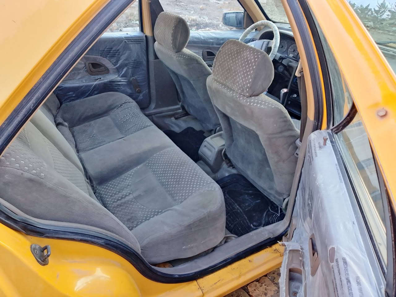 مديل 15 كير مكينه شرط تخم تأير لسياره بدون ضربه بيه بل جاملغ لخلفي بارد سنويه لحد 30 رقم نكليزي هيئه غرمات مصفره لسعر 43 بي مجال بسيط ***********
