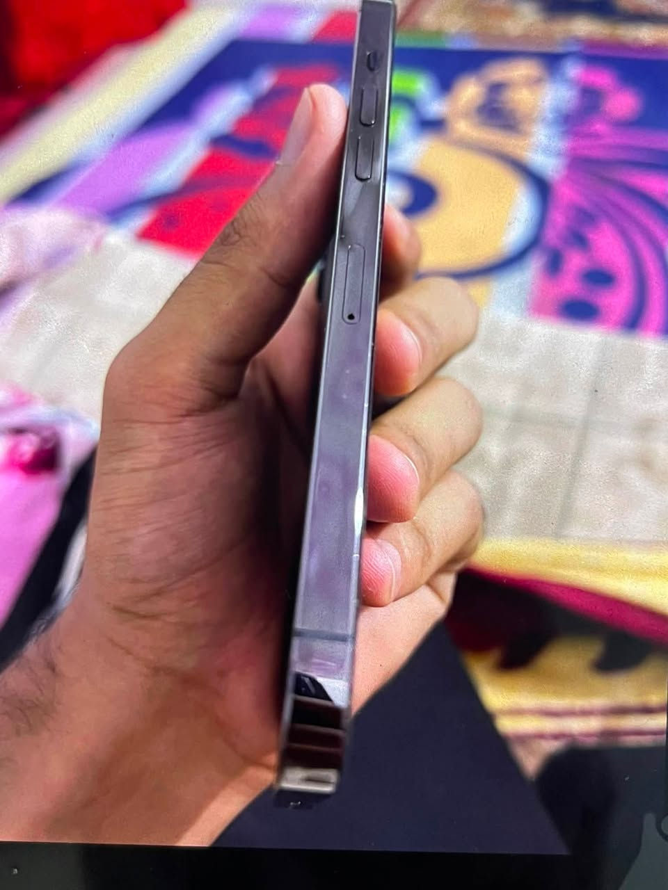 12 pro Max : 
بطايره🔋: ￼93￼.   جهاز نضيف كلش شخط ما بي 
سعره ٥٠٠
او مراوس بجهاز جيتي ٣٠ مع فرق 
او بوكو 6x 5g مع فرق 
رقم التواصل : ***********
