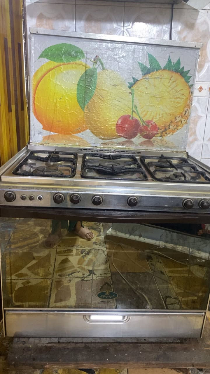 هلو بنات طباخ كريازي ٥ عيون شغال مثل ما موضح بالصورة بس الفرن ميشتغل ماعرف داخل بي وصاخه يمكن  وميشتغل سعره ٢٠٠ ألف مع المجال البسيط مكان الشعب  حي الديوان


**إذا كنت صاحب هذا الإعلان وتريد حذفه لأي سبب، رجاءا أرسل رسالة إلى الدعم الفني**