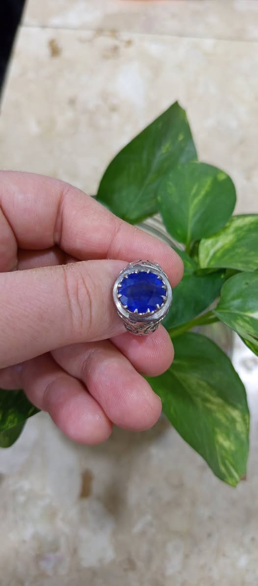 خاتم من الياقوت الافريقي الازرق فضه عيار 925 صياغه ايطاليه قطعه كلش جميله للاستفسار  ع الخاص


**إذا كنت صاحب هذا الإعلان وتريد حذفه لأي سبب، رجاءا أرسل رسالة إلى الدعم الفني**