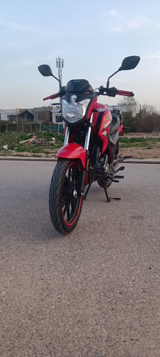 ماتور RK مکینه 200cc.ژماره کاتی هیچ شتیکی نه گوراوه.مودیل 2025 نرخی 12 ورقیه.زور زور خاوین و بی عیبه. ژماره کاتییه فعص و هزه ی بو کراوه.بس ماوه ..ژ.م *********** أربيل, العراق
