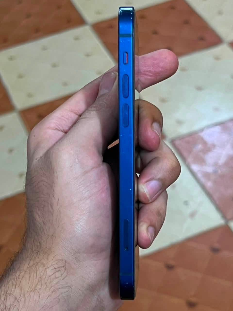 🔥 للبيع: آيفون 12 (عادي) - 128GB 🔥

📱 الجهاز نظيف ويعمل بكفاءة عالية، مناسب للاستخدام اليومي.

✅ الموديل: iPhone 12
💾 السعة: 128GB
🔋 صحة البطارية: 79%

الجهاز بحالة جيدة، وكل شيء شغال بصورة طبيعية.

💰 السعر: (285) وبي مجال بسيط

📩 للاستفسار أو المعاينة، راسلني على الخاص.

او اتصل ***********
