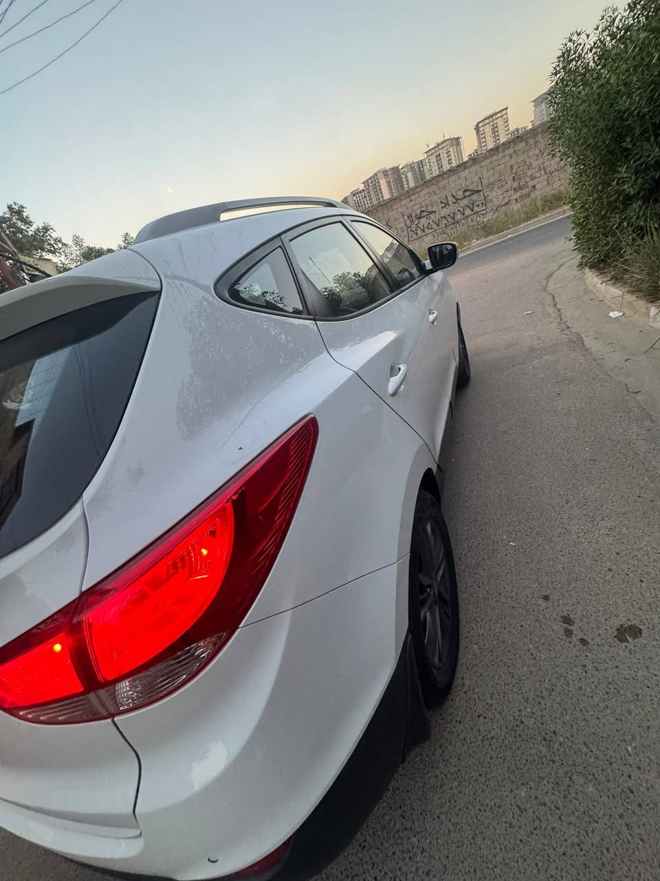 هوندا توسان خليجي موديل ١٦ مكفوله كفاله عامه مكينه ٢٠٠٠ دوش تبريد ثلاجه ماشيه ٨٨ حقيقي السياره جاهزه من كلشي السعر ١٥٥$ وبيها مجال بسيط 
للاستفسار 
***********
***********
