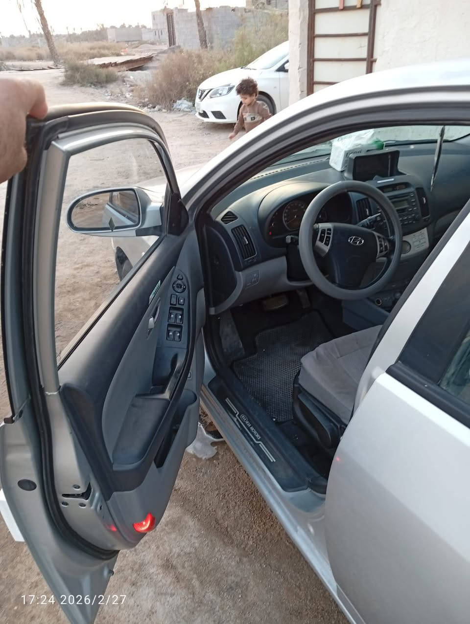 السلام عليكم سياره النترا صابونه موديل 2010علمن أن السياره جديده مكينه كير تبريد كله  جديد تخم تاير السعر 39 الاتصال على هذا الرقم ***********
